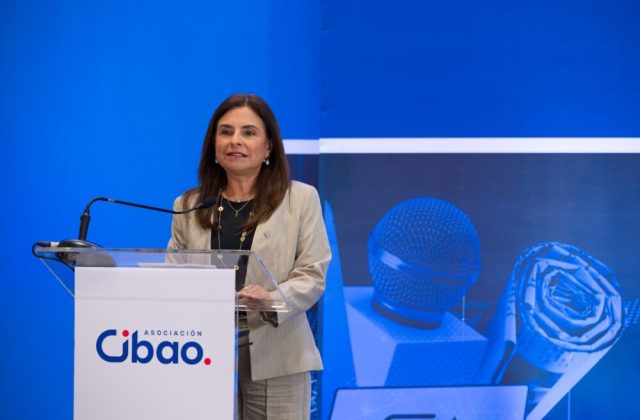 Periodistas del Cibao analizan los riesgos y usos de la inteligencia artificial