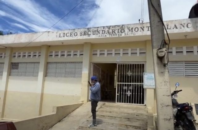 47 personas, 42 de ellas niños, se intoxicaron cerca de un liceo en Salcedo